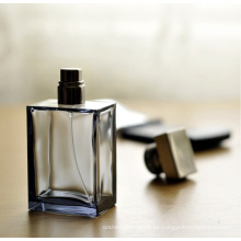 Botella de cristal del perfume de la moda 100ml clásica